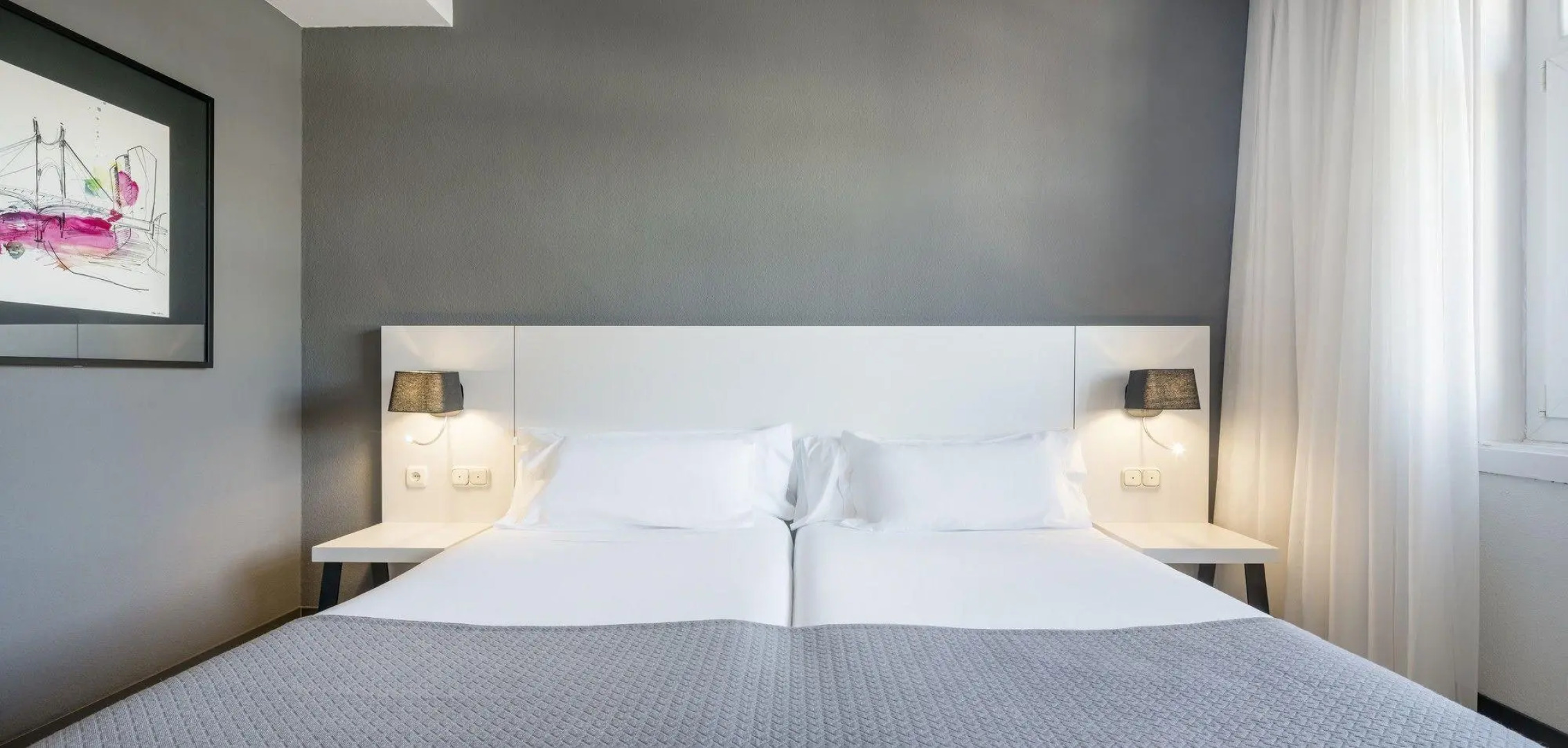 Отель Ilunion Bilbao