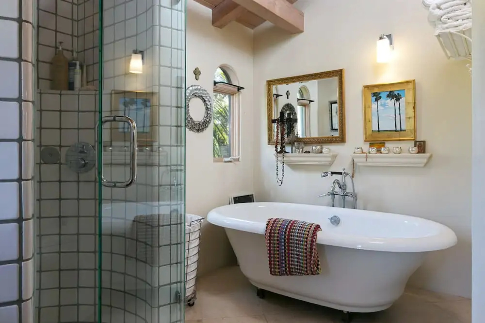 Lush Mountain Drive Home 3 Bedrooms 2.5 Bathrooms Home