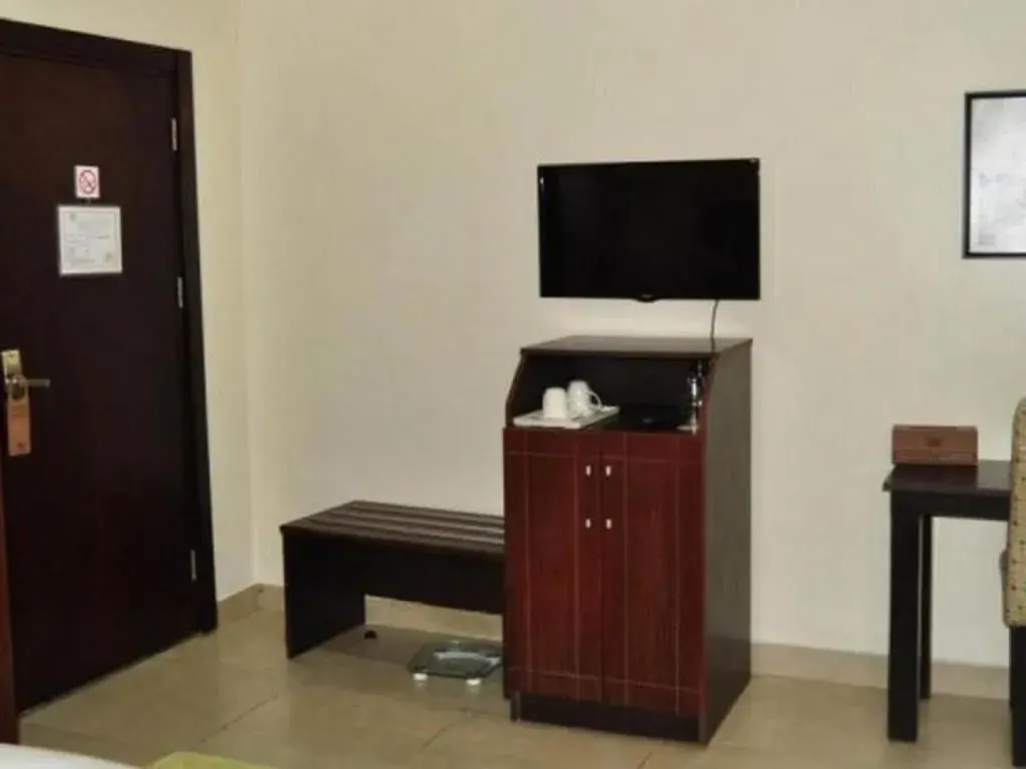 De Brass Suites Hotel