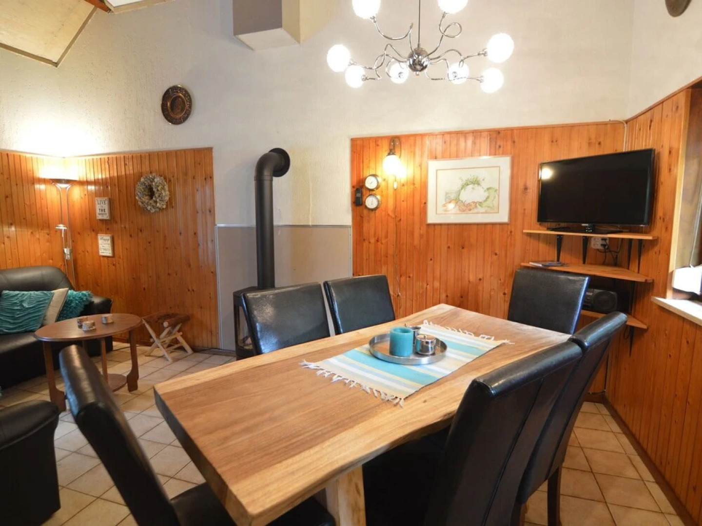 Cozy Holiday Home in Uden with Private Garden