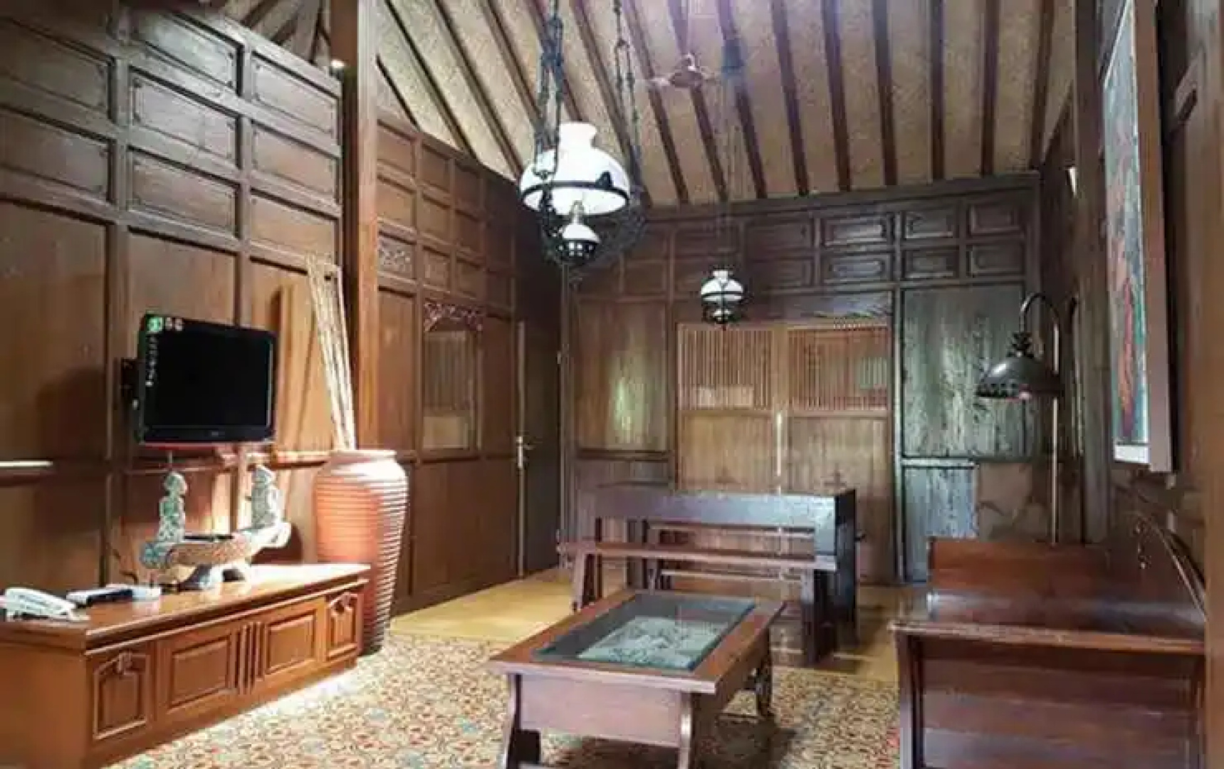 Rumah Stroberi Organic Farm and Lodge
