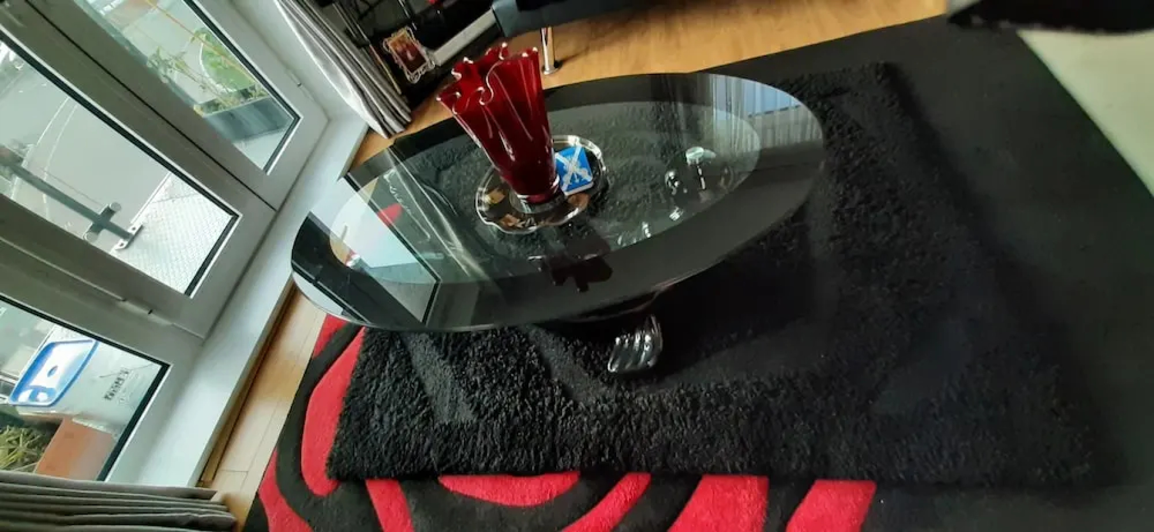 Modern Apartment Minutes From Central London, UK