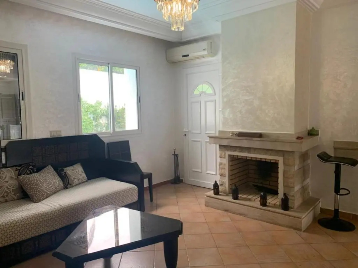 Villa avec piscine privée près de Casablanca Maroc