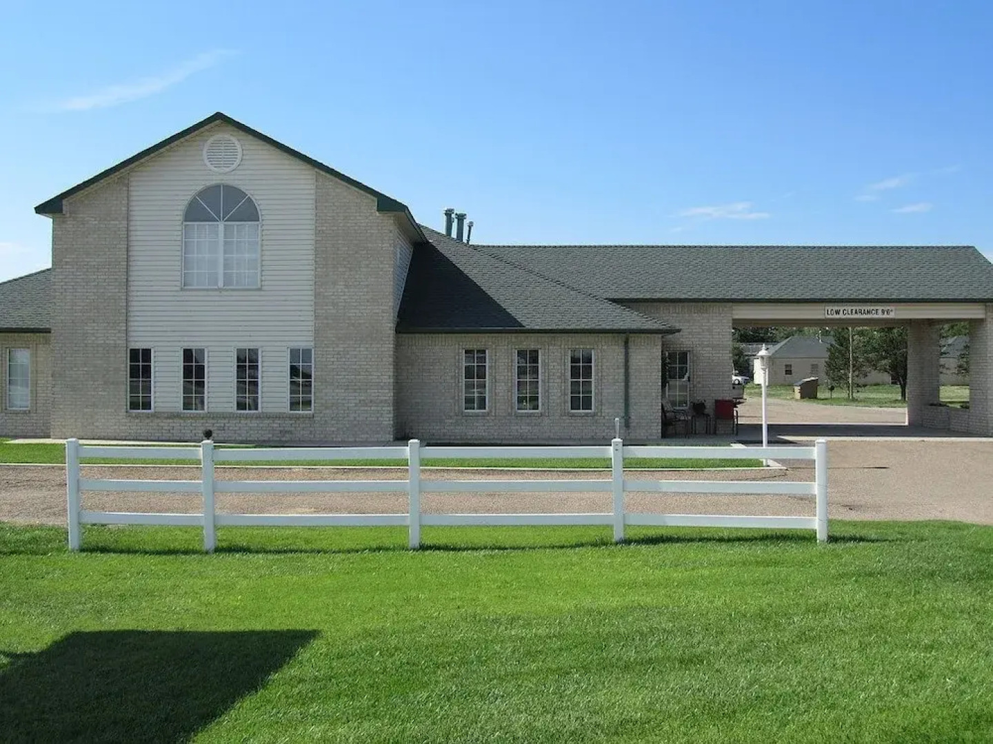 HomeTown Inn By OYO Texhoma, OK