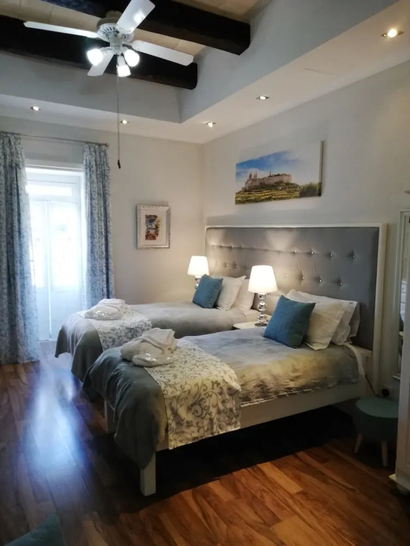 Village Knights Accommodation