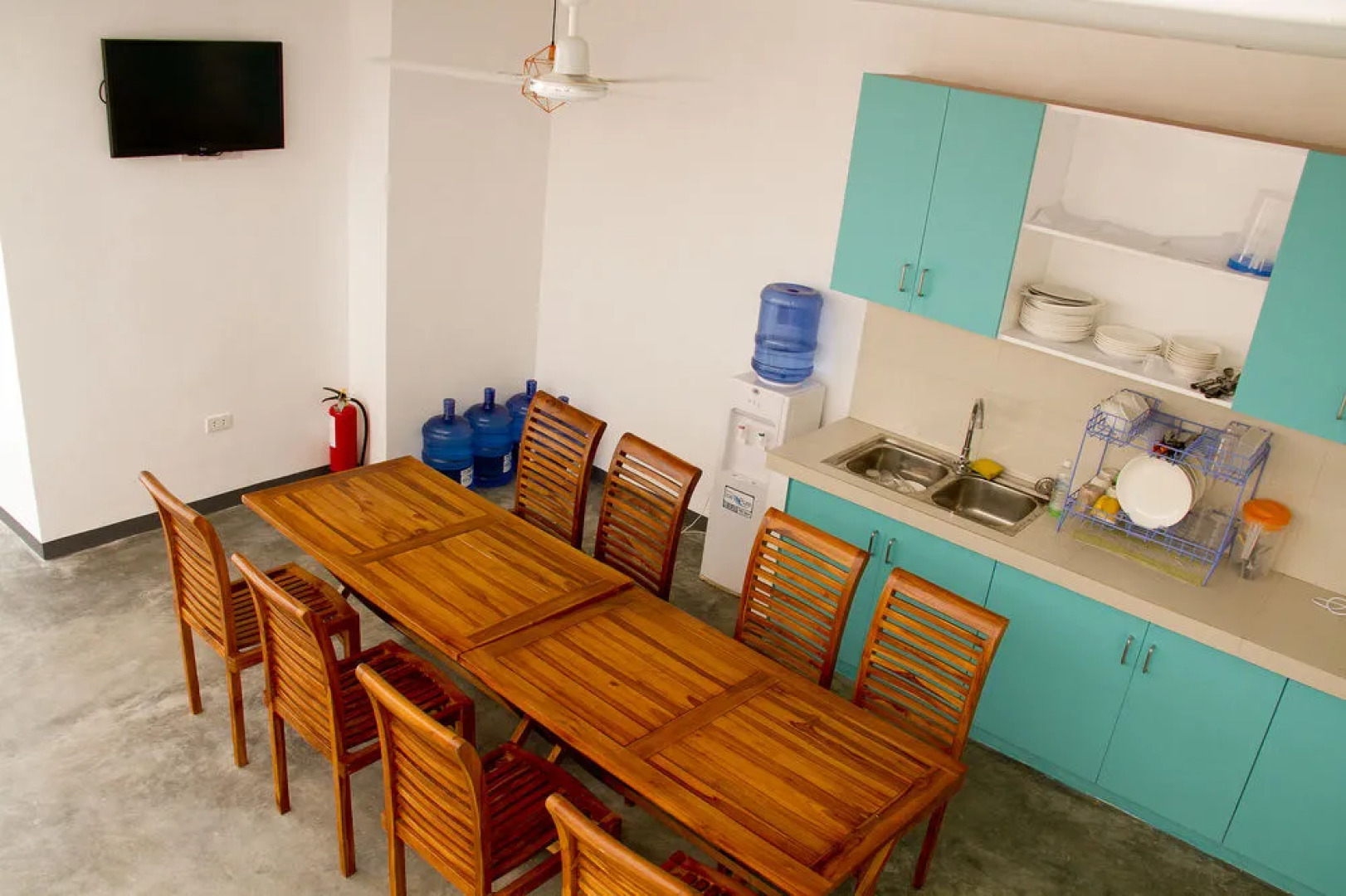 Second Wind Hostel by MNL