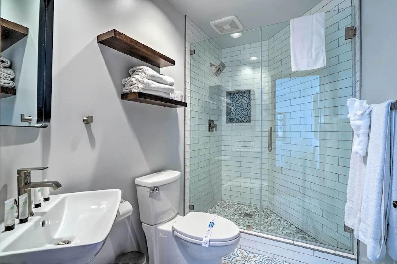 Quiet Avalon Getaway Villa w/ Ocean View & Balcony