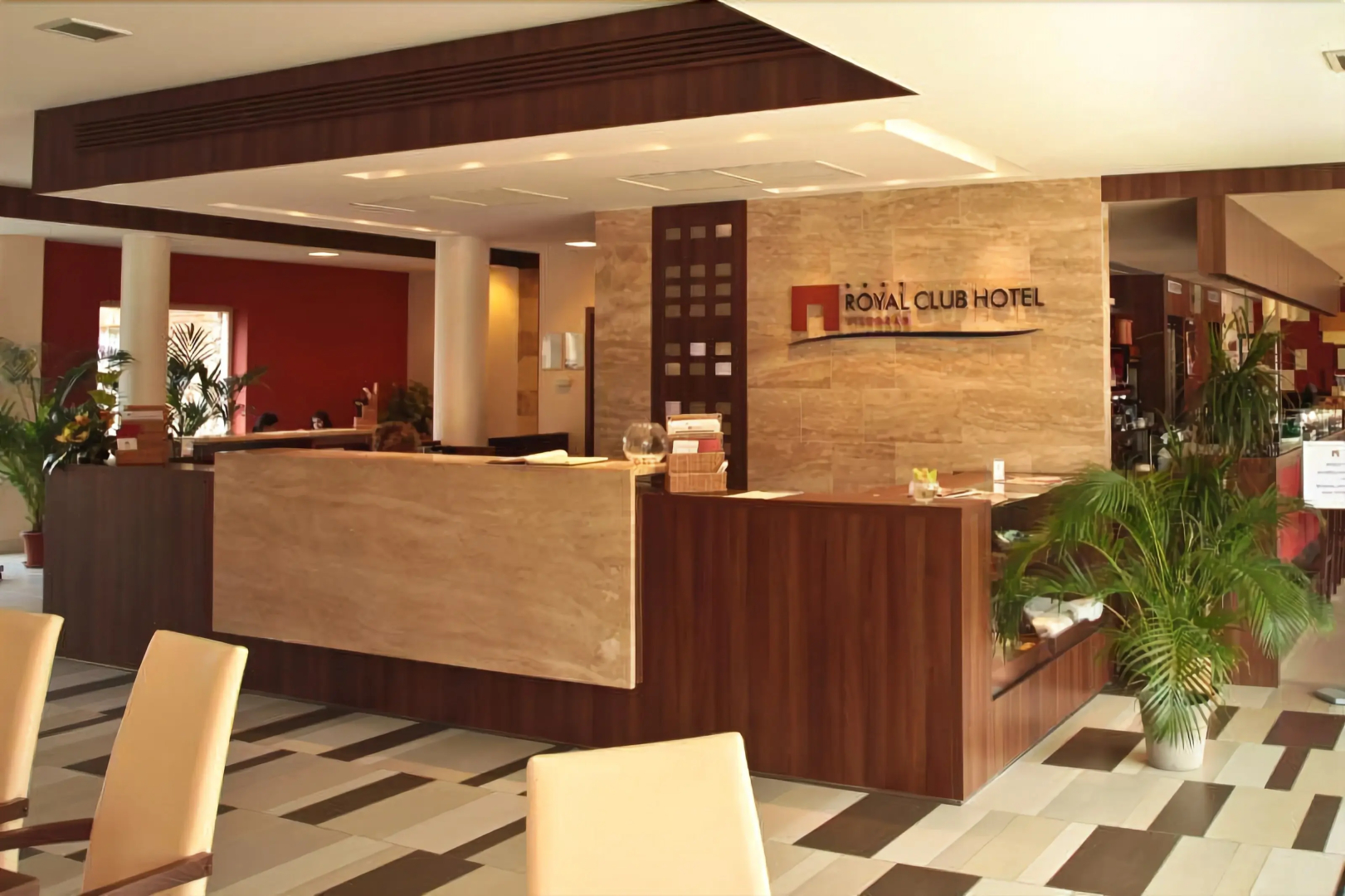 Royal Club Hotel