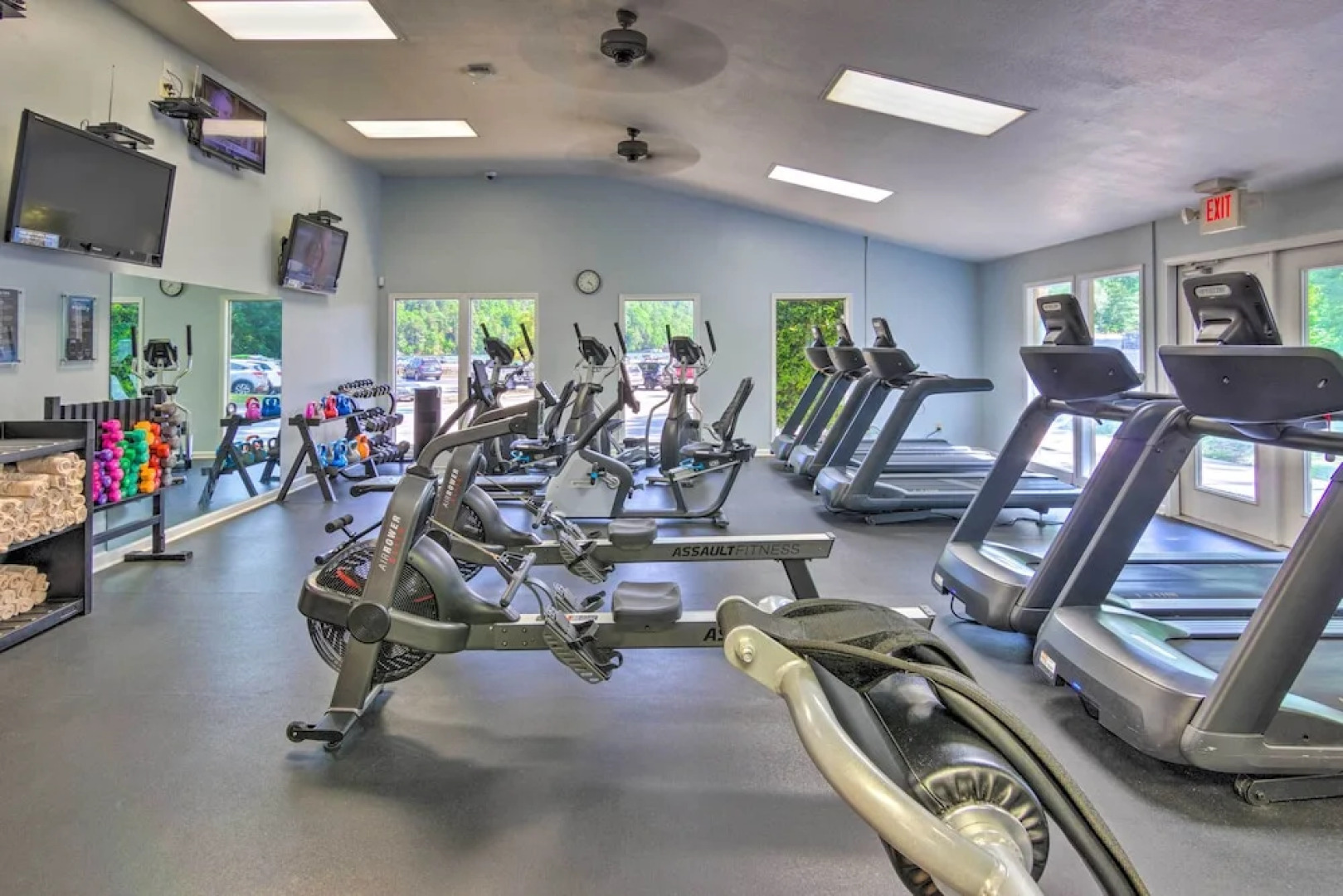 Game Room & Mountain Views: Lake Lure Retreat!