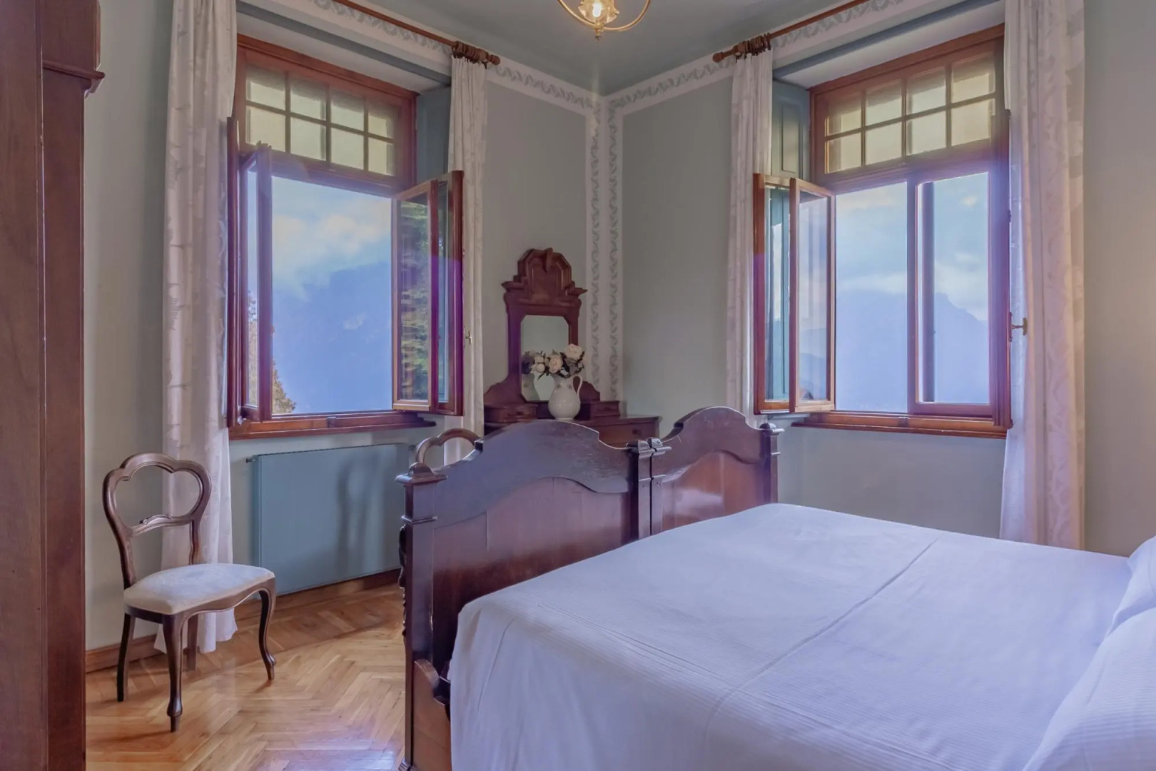 Family Villa with Stunning Lake View by Wonderful Italy