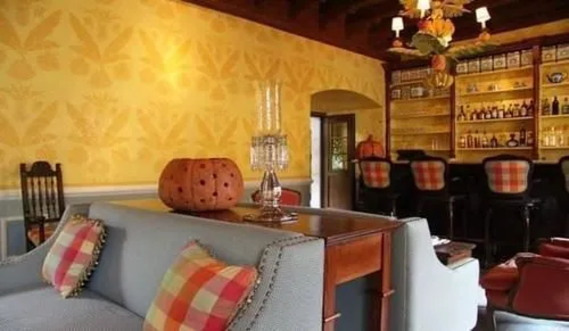 Palacio De Dona Leonor