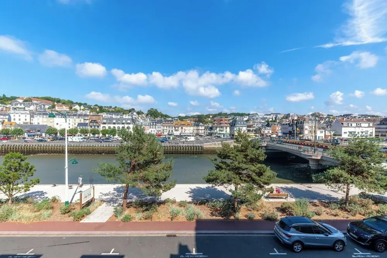 Beautiful Equipped Apartment in Downtown Deauville 4p/1br