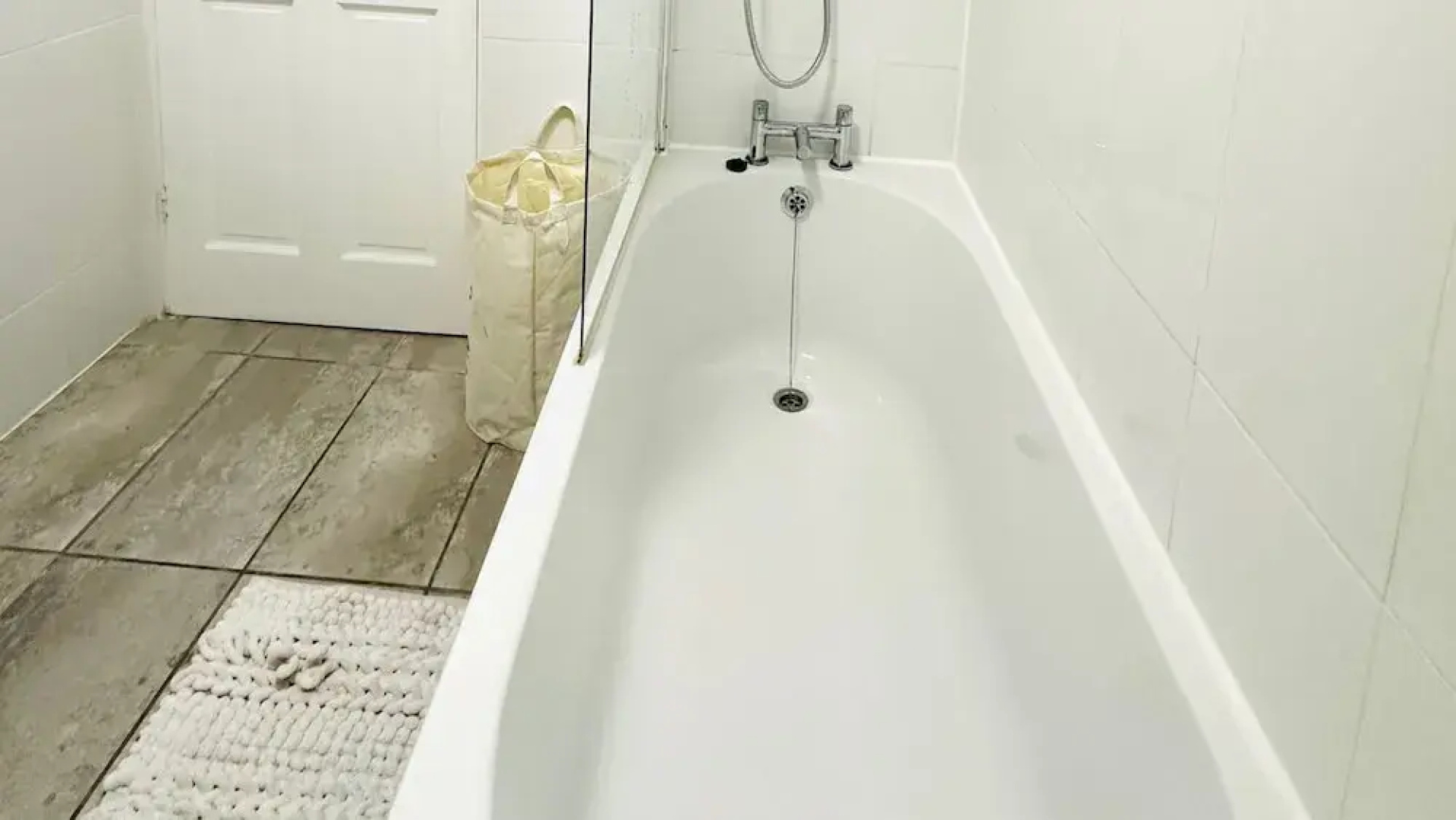 Ibate Apartments - Cozy 2 Bedroom Home