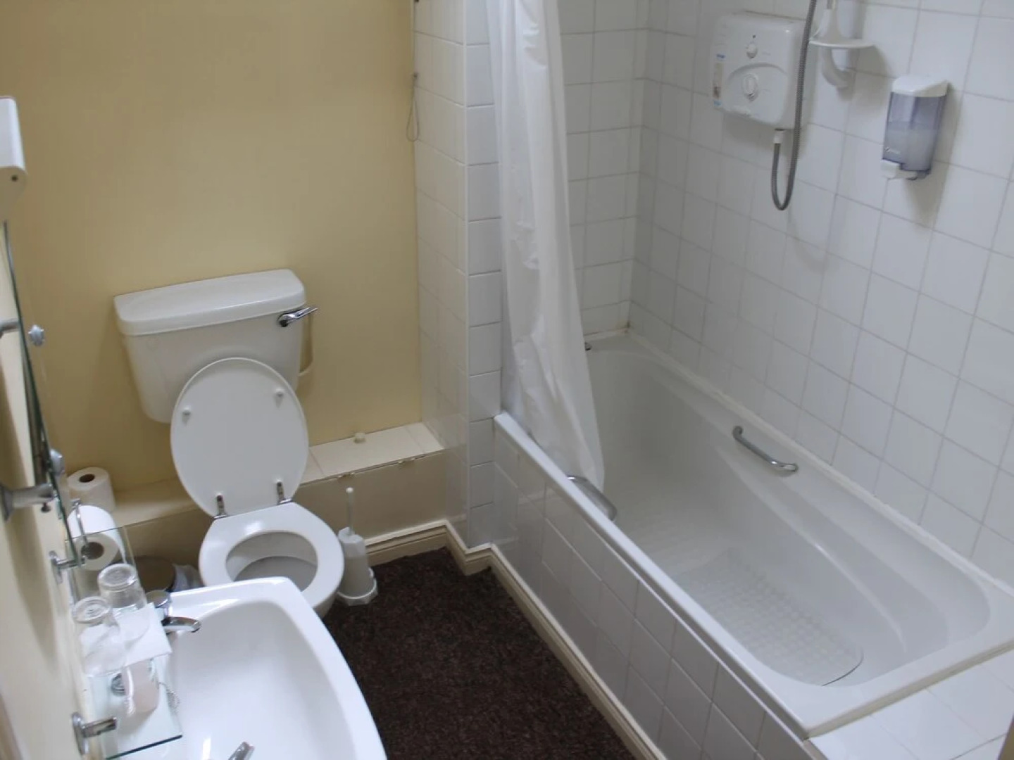 Crockets on The Quay