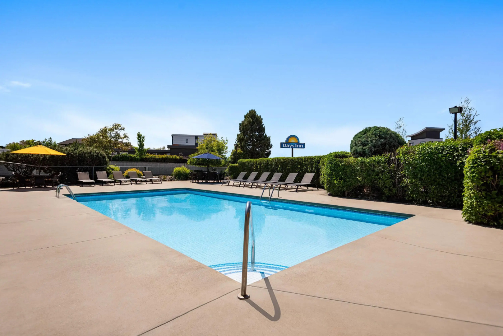 Days Inn by Wyndham Kelowna