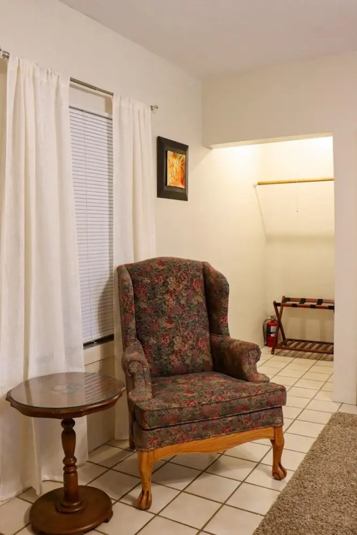 The Bonnie Inn Unit 6