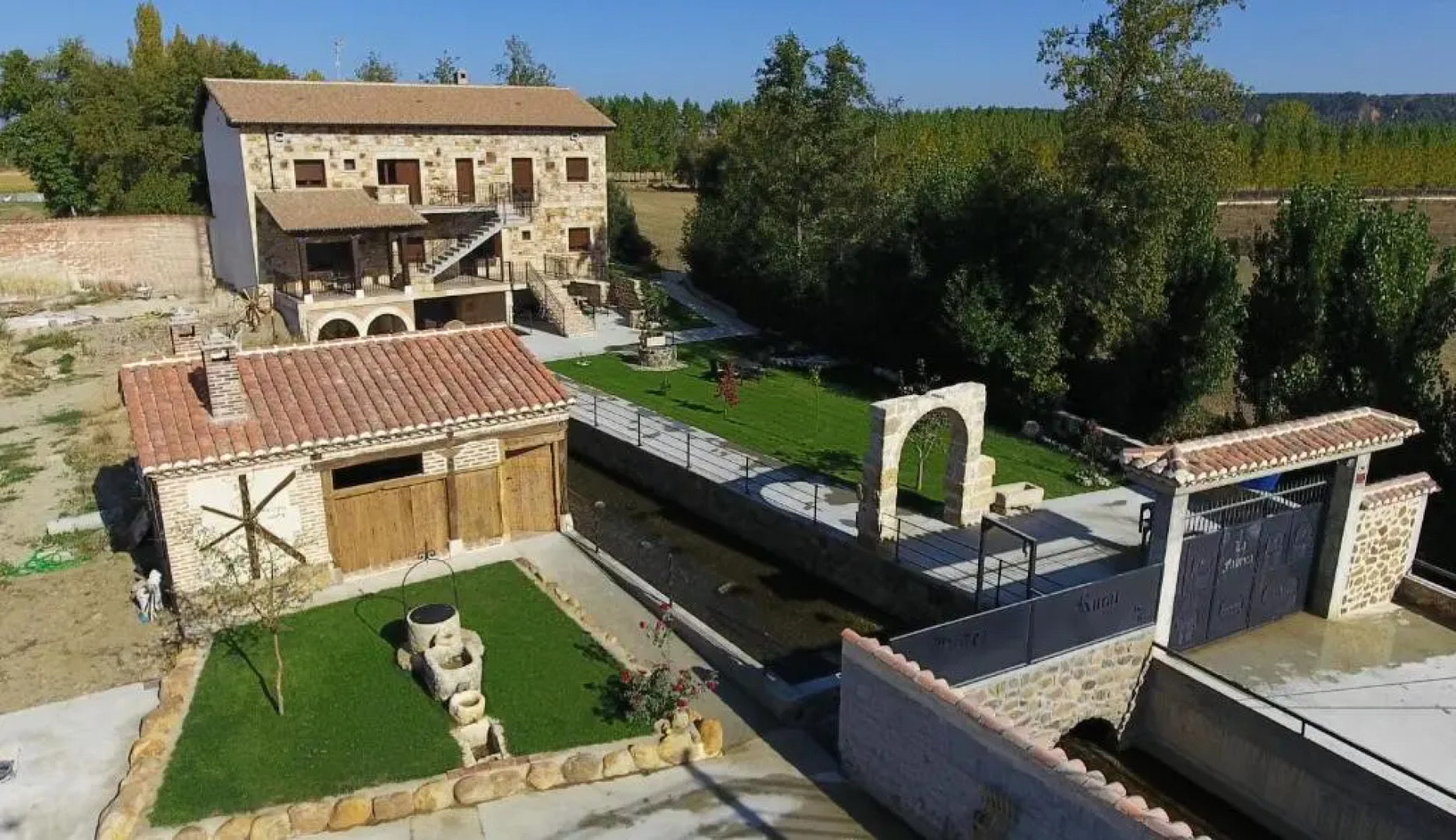 Apartamentos La Fabrica