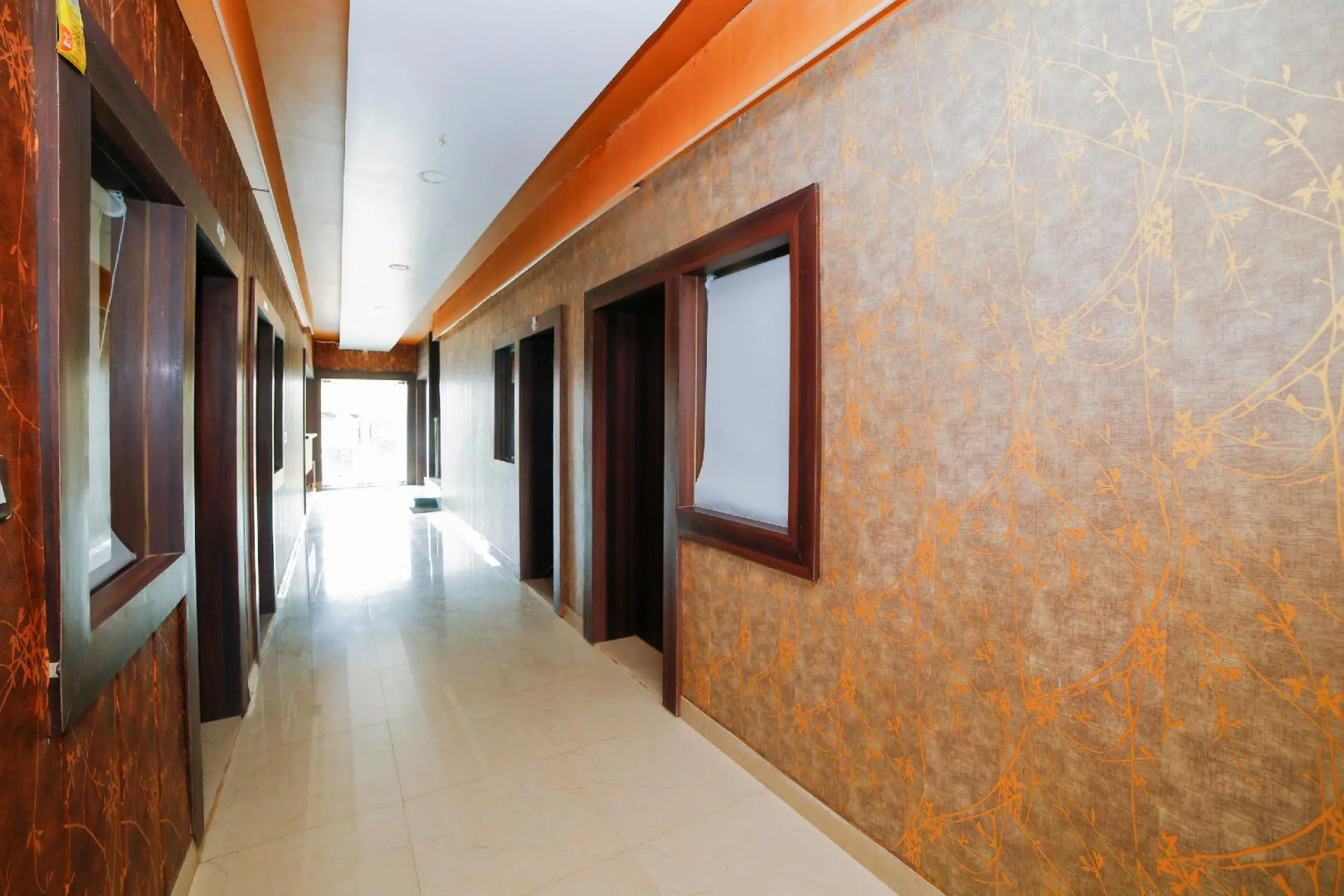 OYO Flagship 30459 Hotel Om Sai Ram