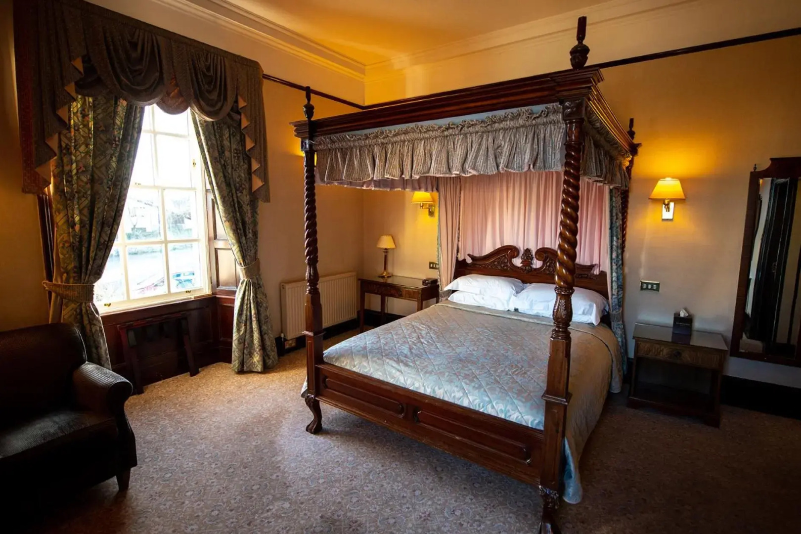 The Mansefield Hotel