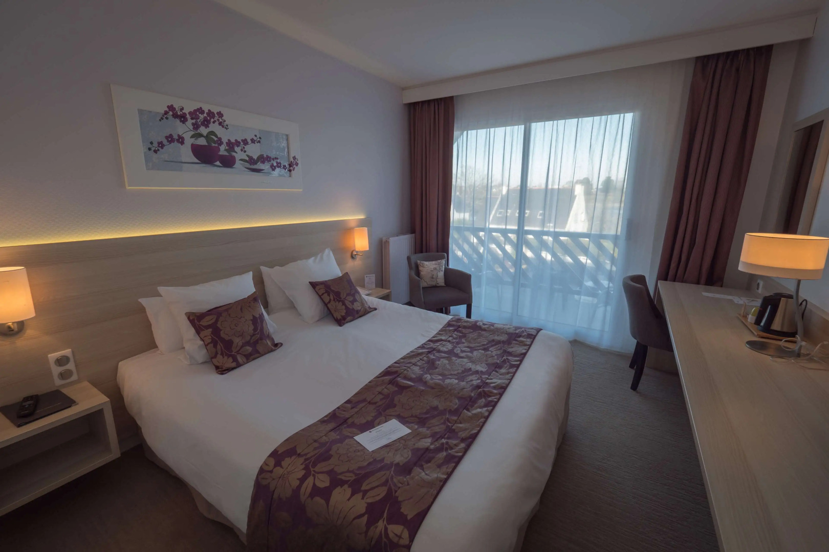 Best Western Plus Hôtel Le Roof