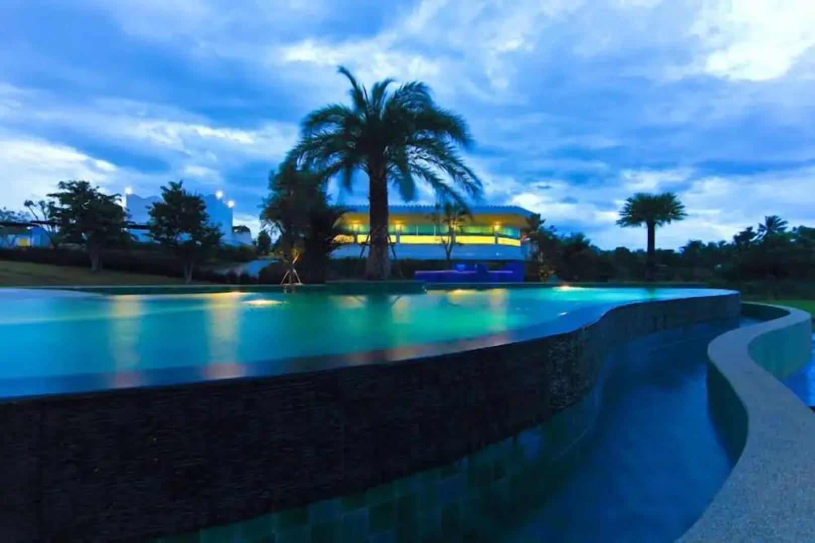 Gorilla Hills HuaHin