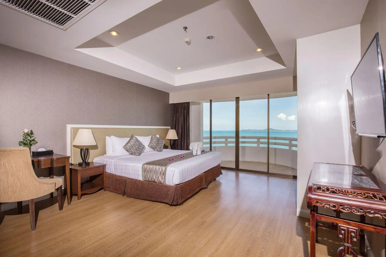 D Varee Jomtien Beach