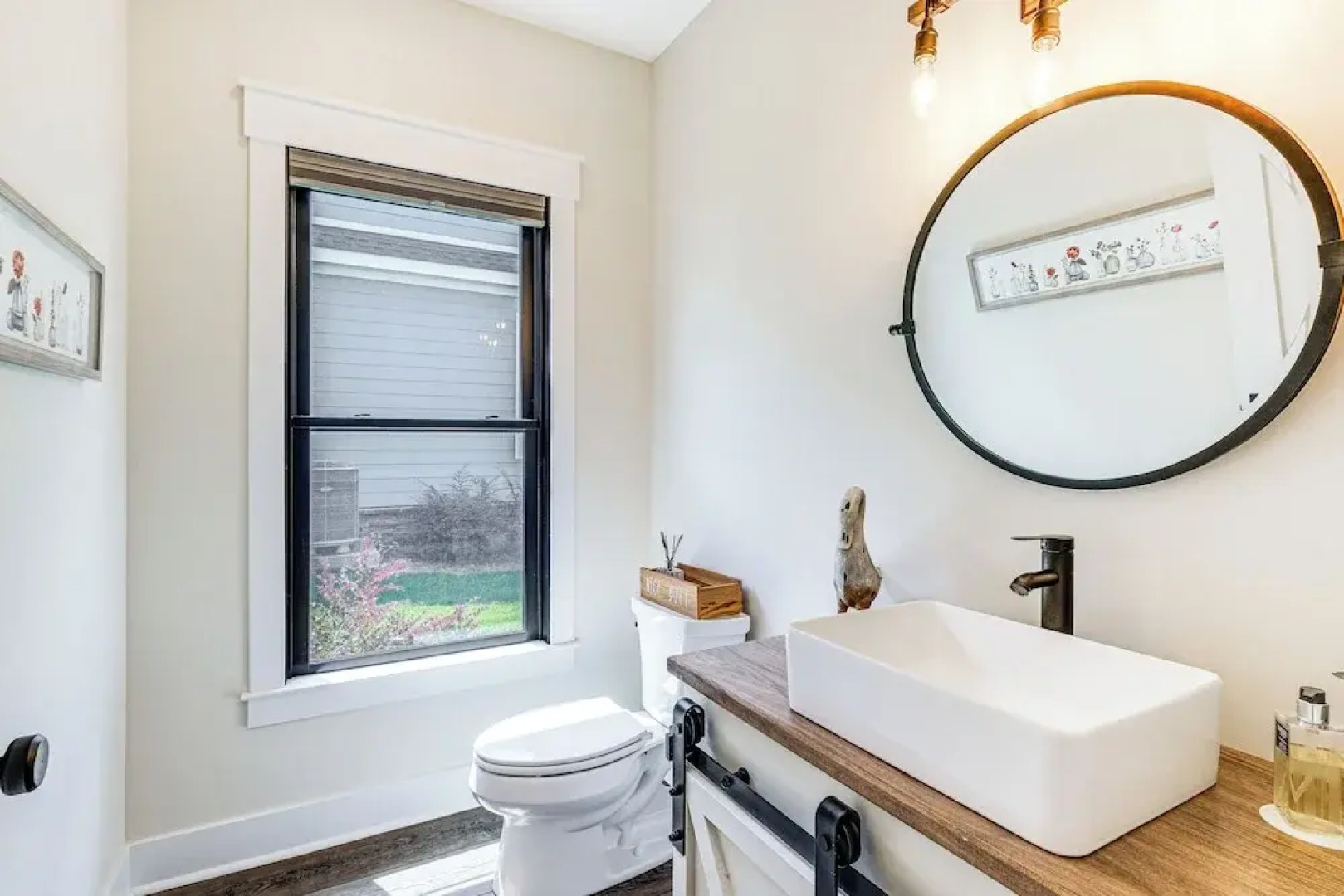 Private Sauna & Dock: Lakefront Retreat in Moneta!