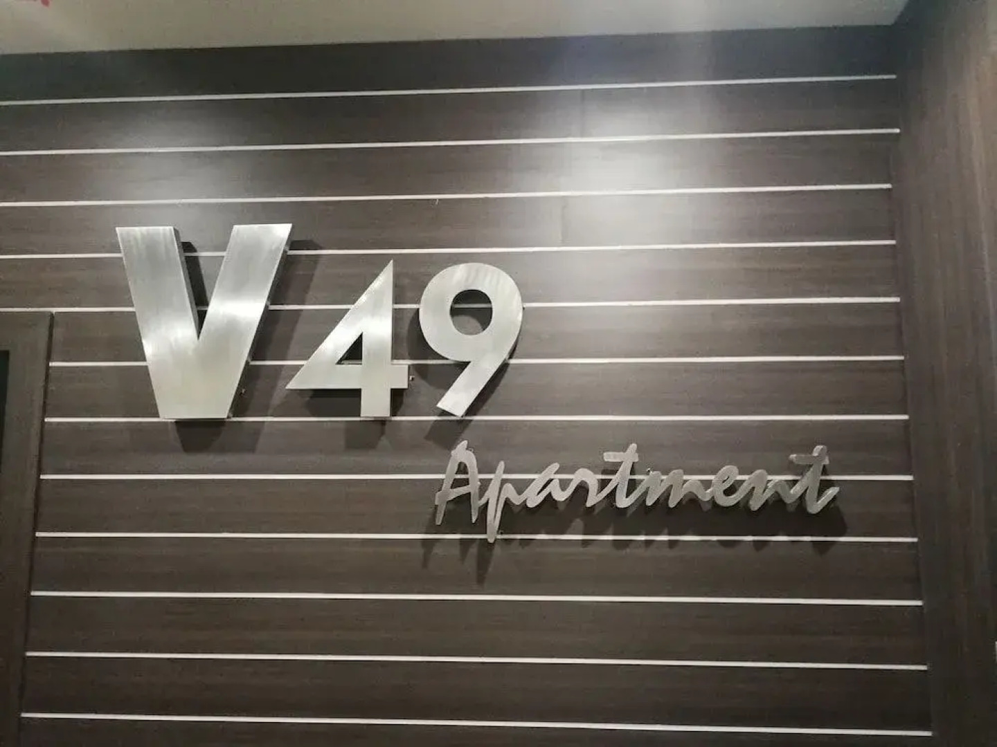 V49 Apartment