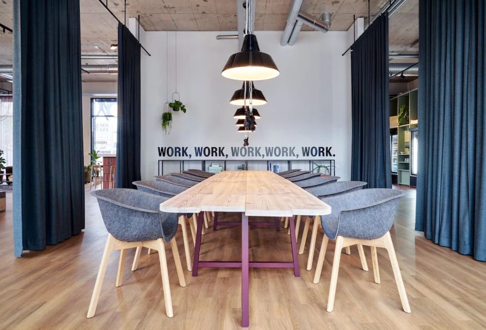 STAYERY Bielefeld Hauptbahnhof