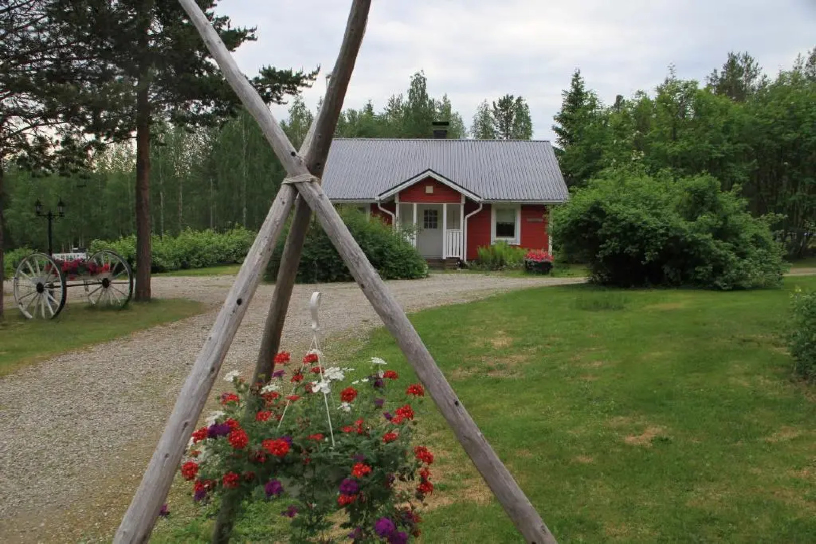Puolukkamaan Pirtit Cottages