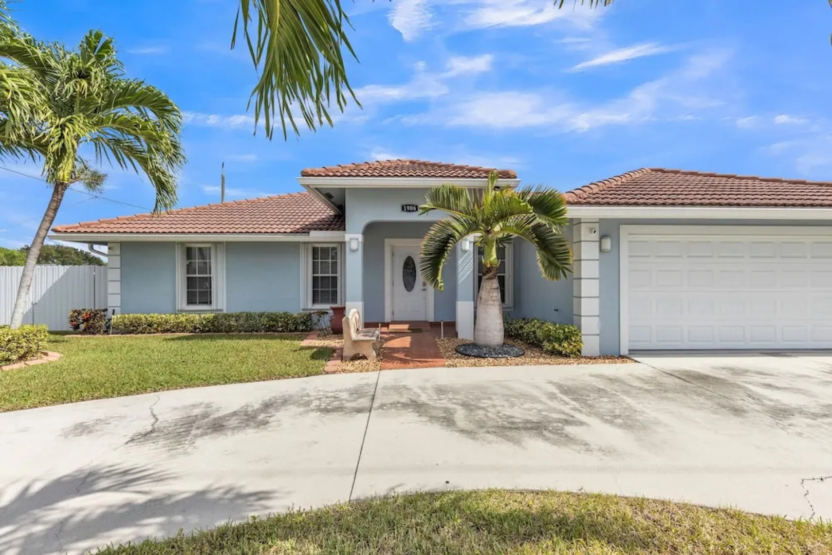 Gorgeous Lake Worth Beach House 4 Bedroom Home by RedAwning