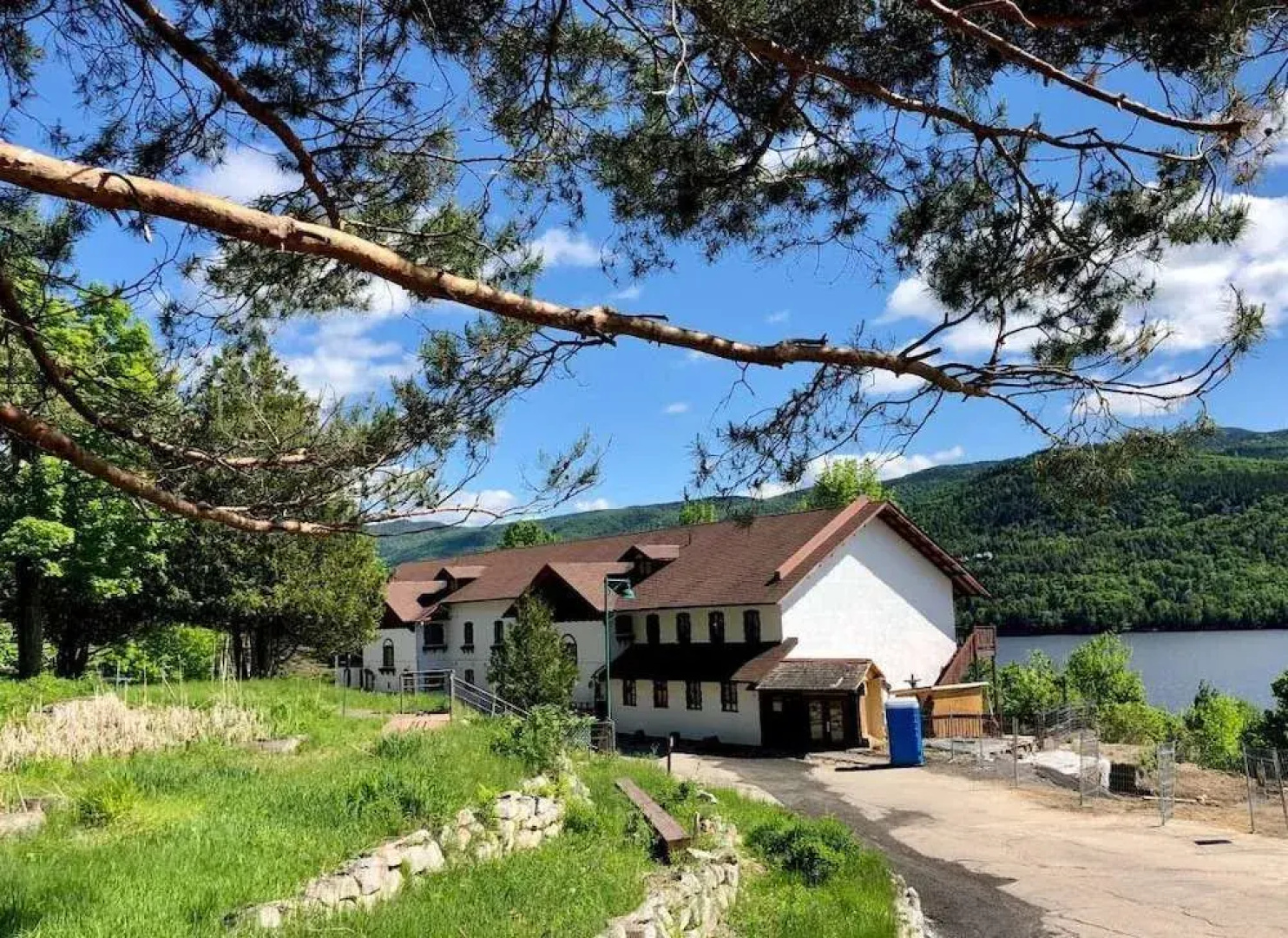 Hotel du Lac