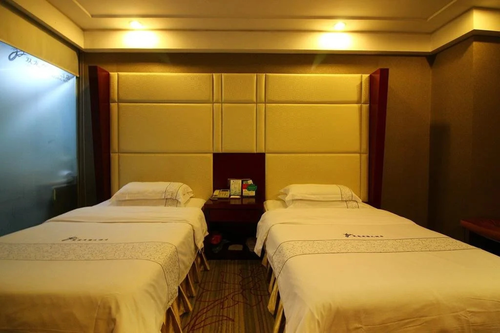 Shuanglong Plaza Hotel