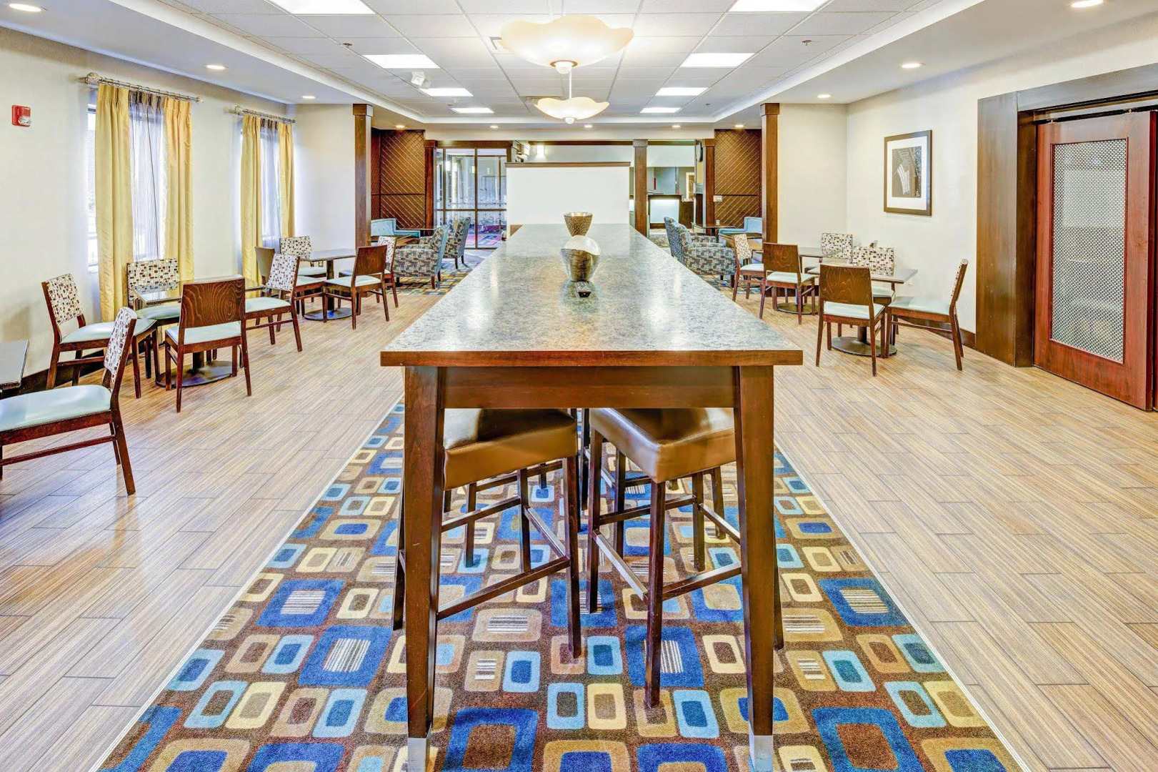 Hampton Inn & Suites Cleveland-Airport/Middleburg Heights
