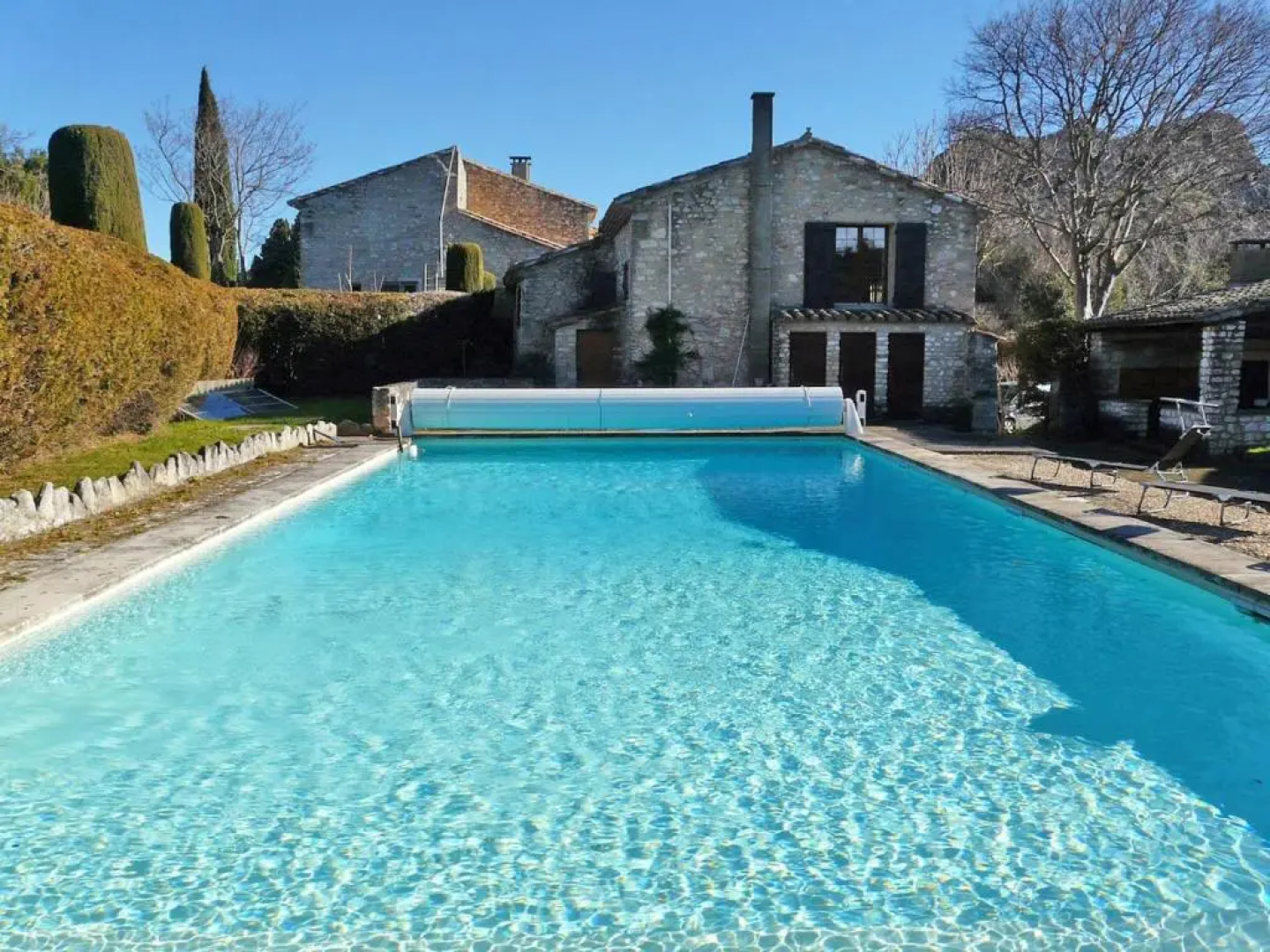 Typical mas provençal with swimming pool in a small hamlet near Mouriès in the Alpilles in Provence- 8 persons LS1-361 OUSTAU D'ANTAN
