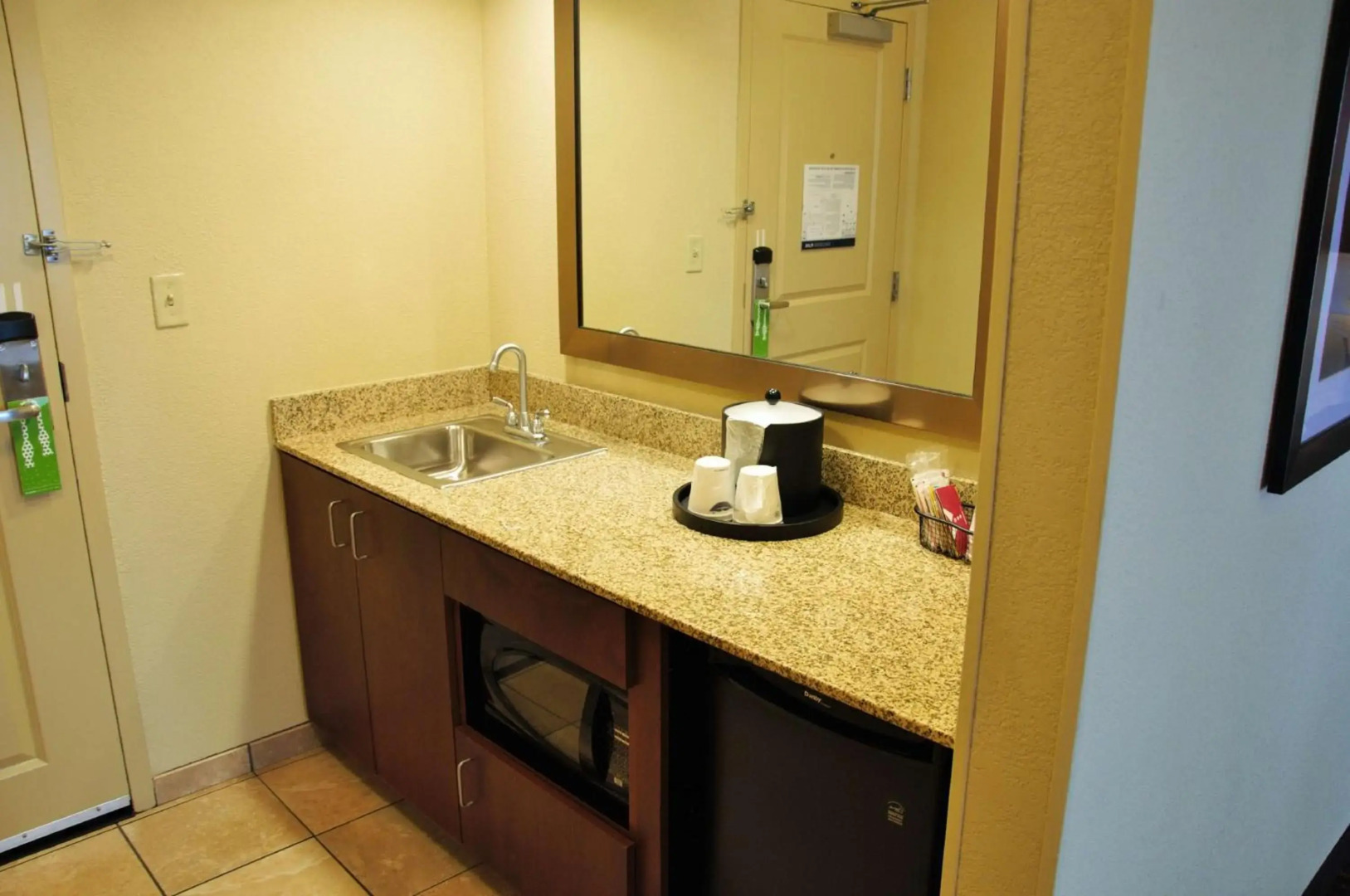 Hampton Inn & Suites Cincinnati/Uptown-University Area