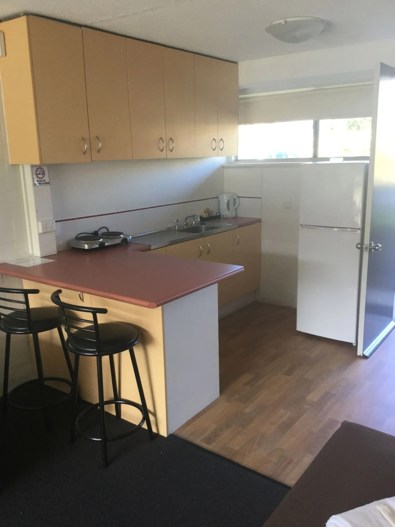 Bathurst Studio Apartments