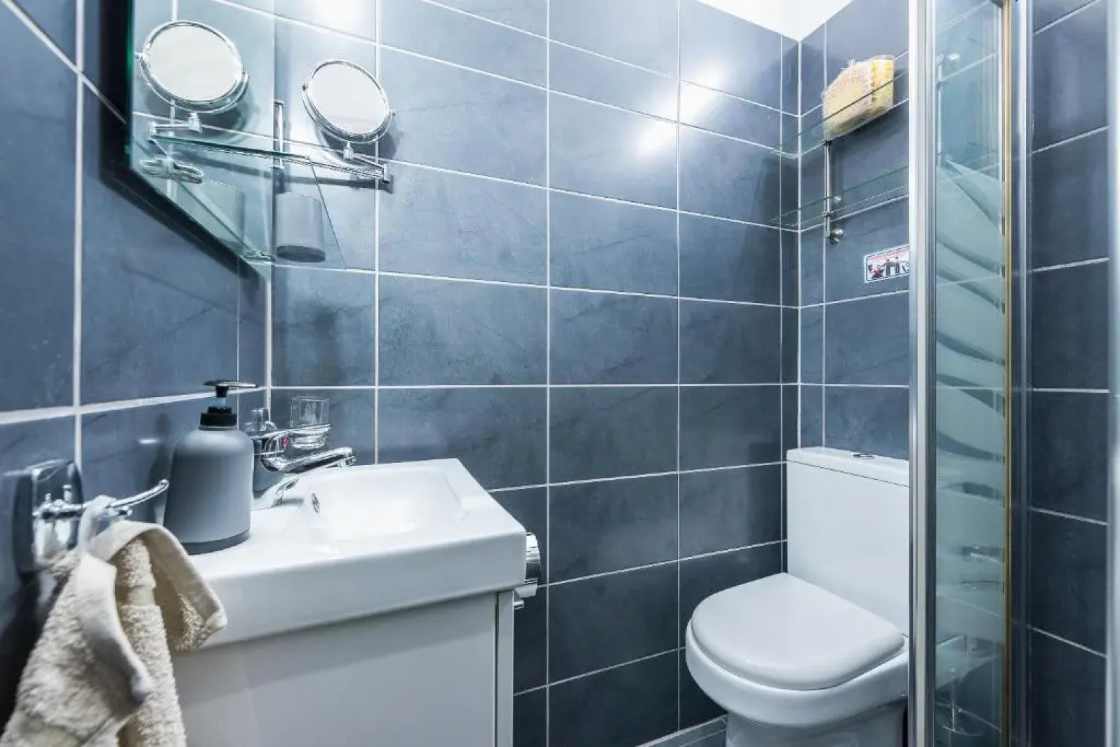 Amazing Apartment Pallini - Near Airport & Metro