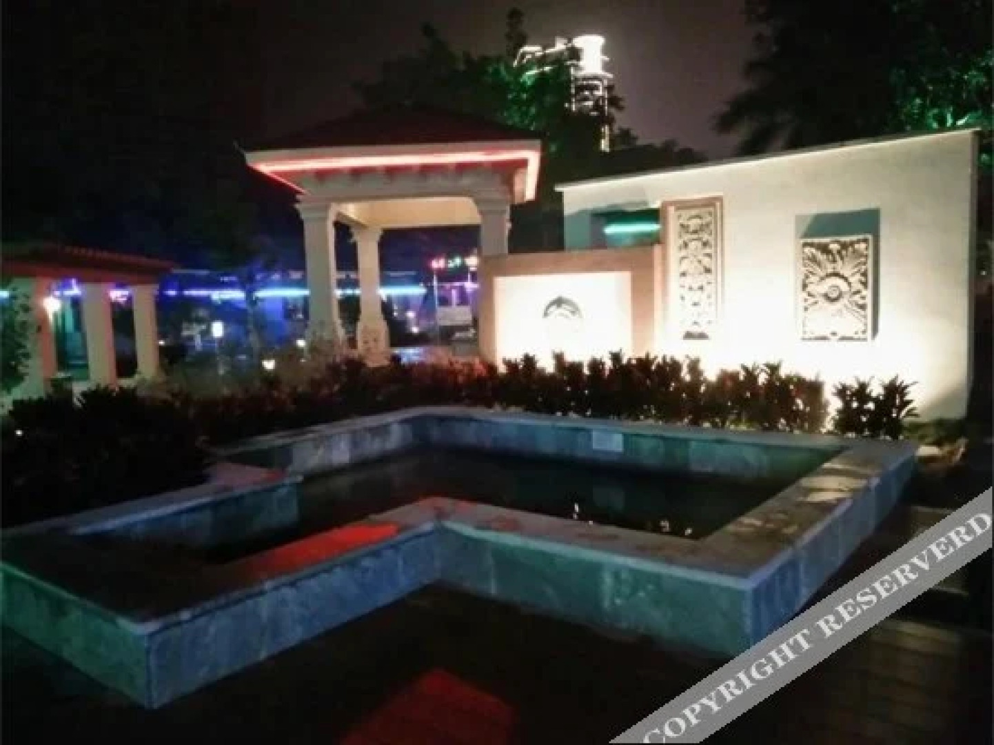 Qianjiang Hot Spring Hotel