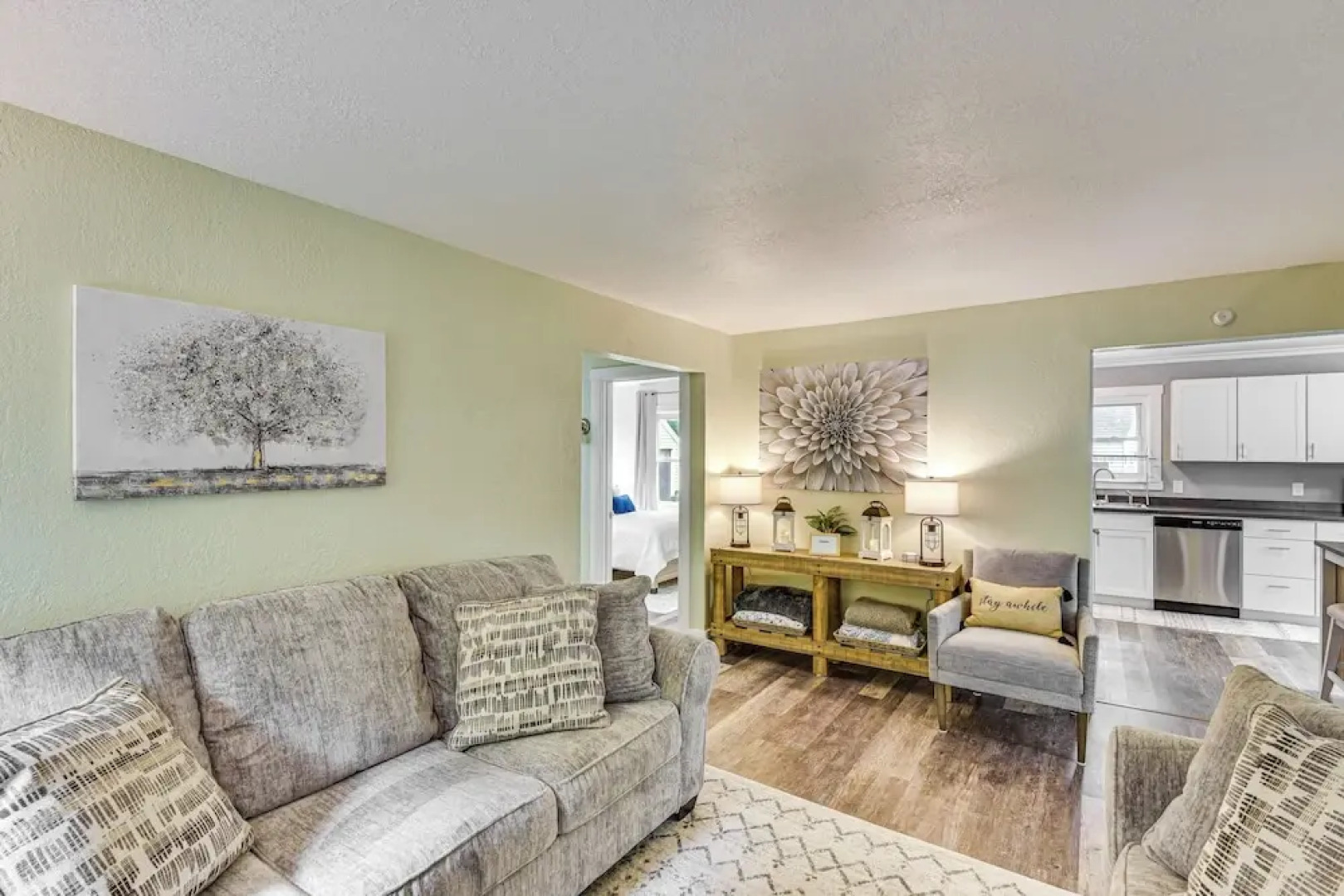 < 1 Mi to Notre Dame: Family-friendly Home!