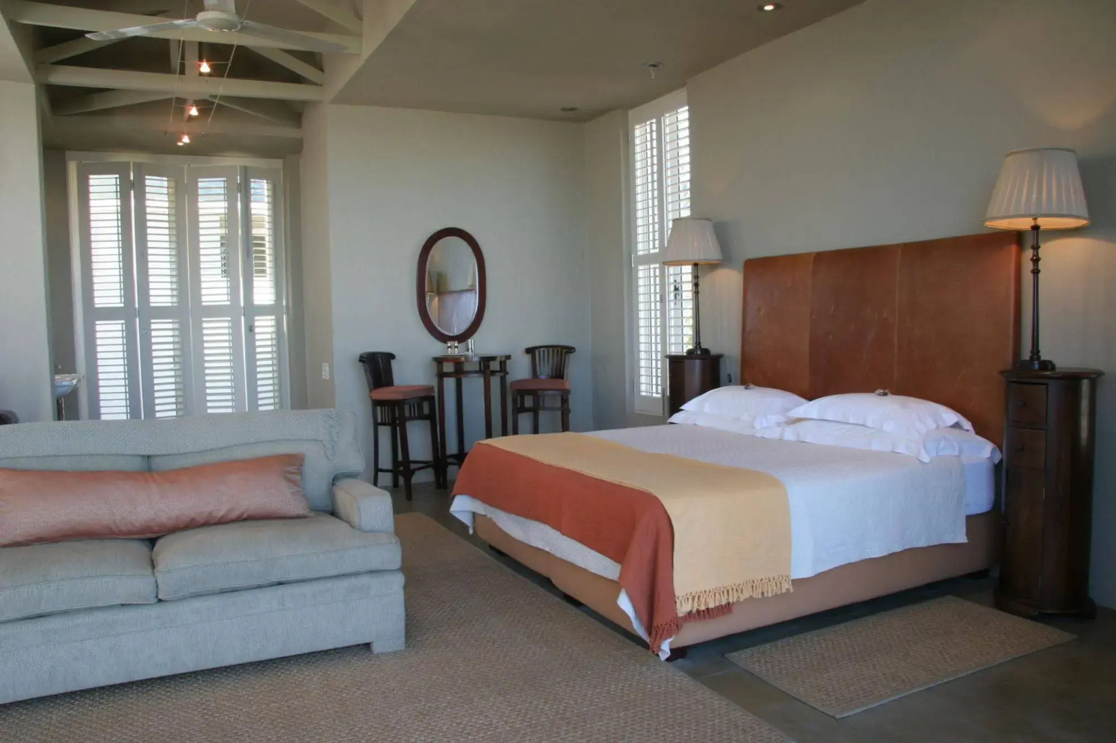 Mosselberg on Grotto Beach