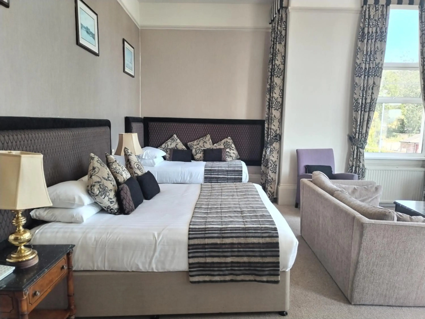 Abbey Sands Hotel