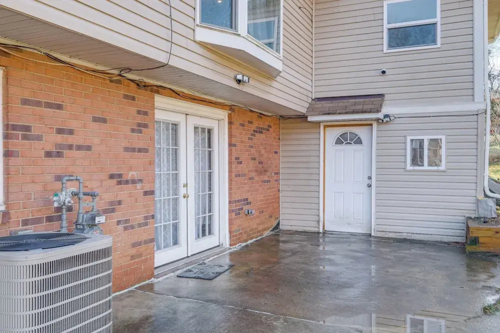 Pet-friendly Woodbridge Retreat Near Potomac Mills