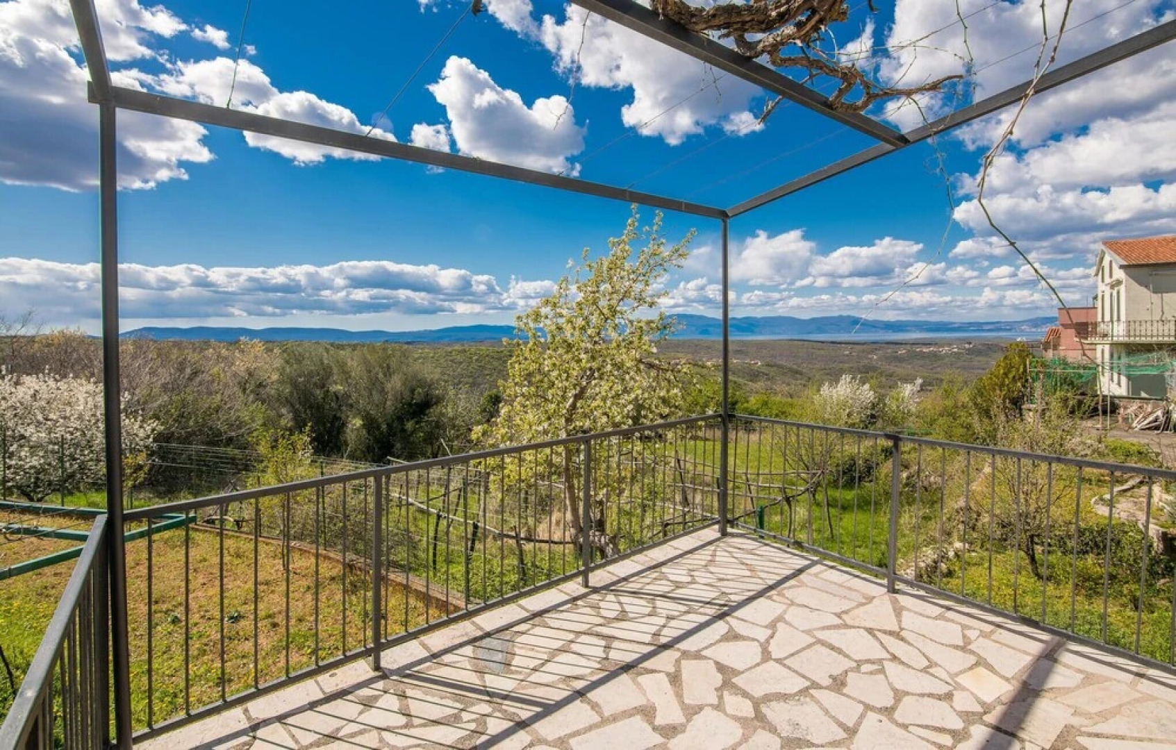 Awesome Home in Dobrinj With Wifi and 2 Bedrooms