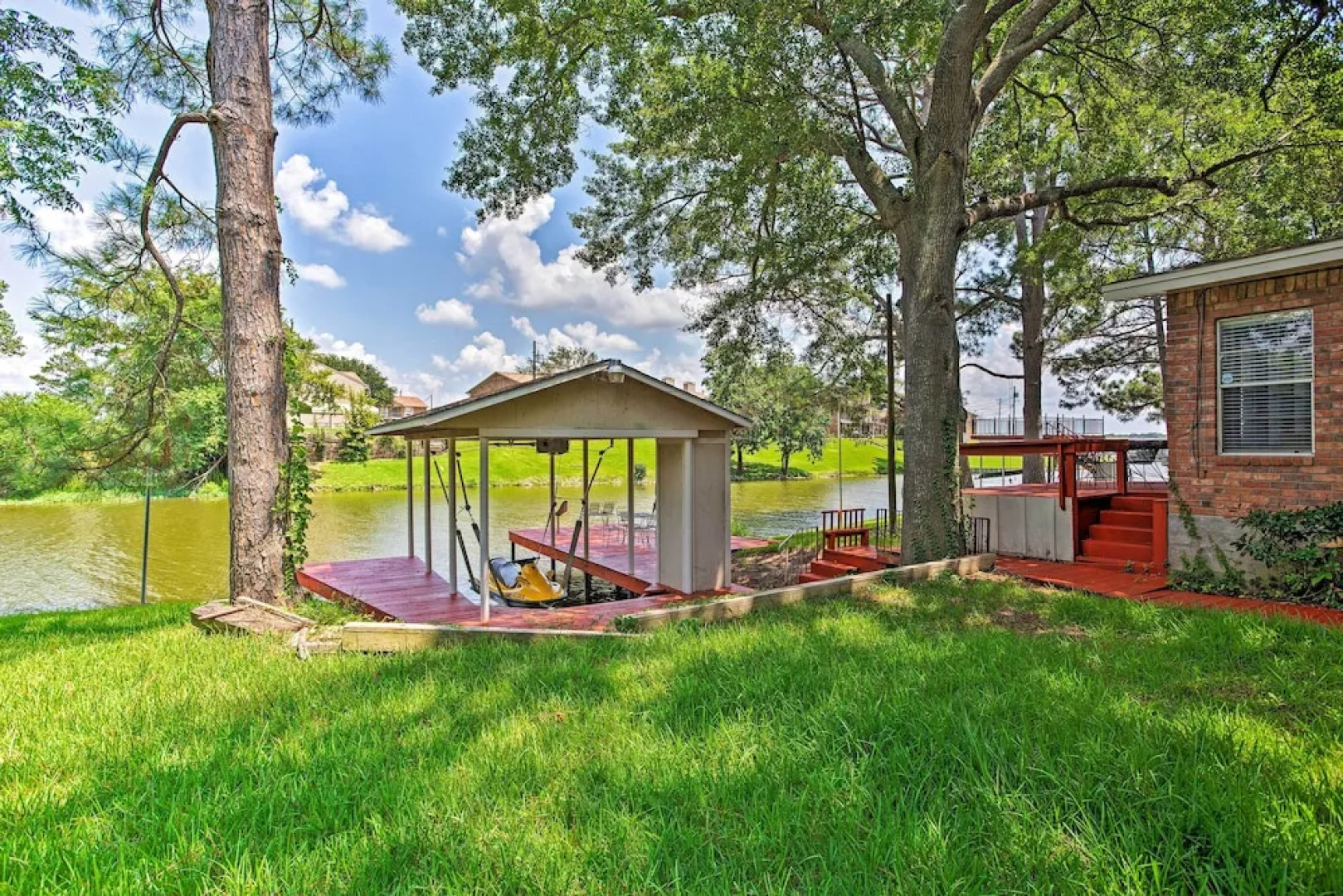 Cedar Creek Reservoir Home w/ Deck & Dock