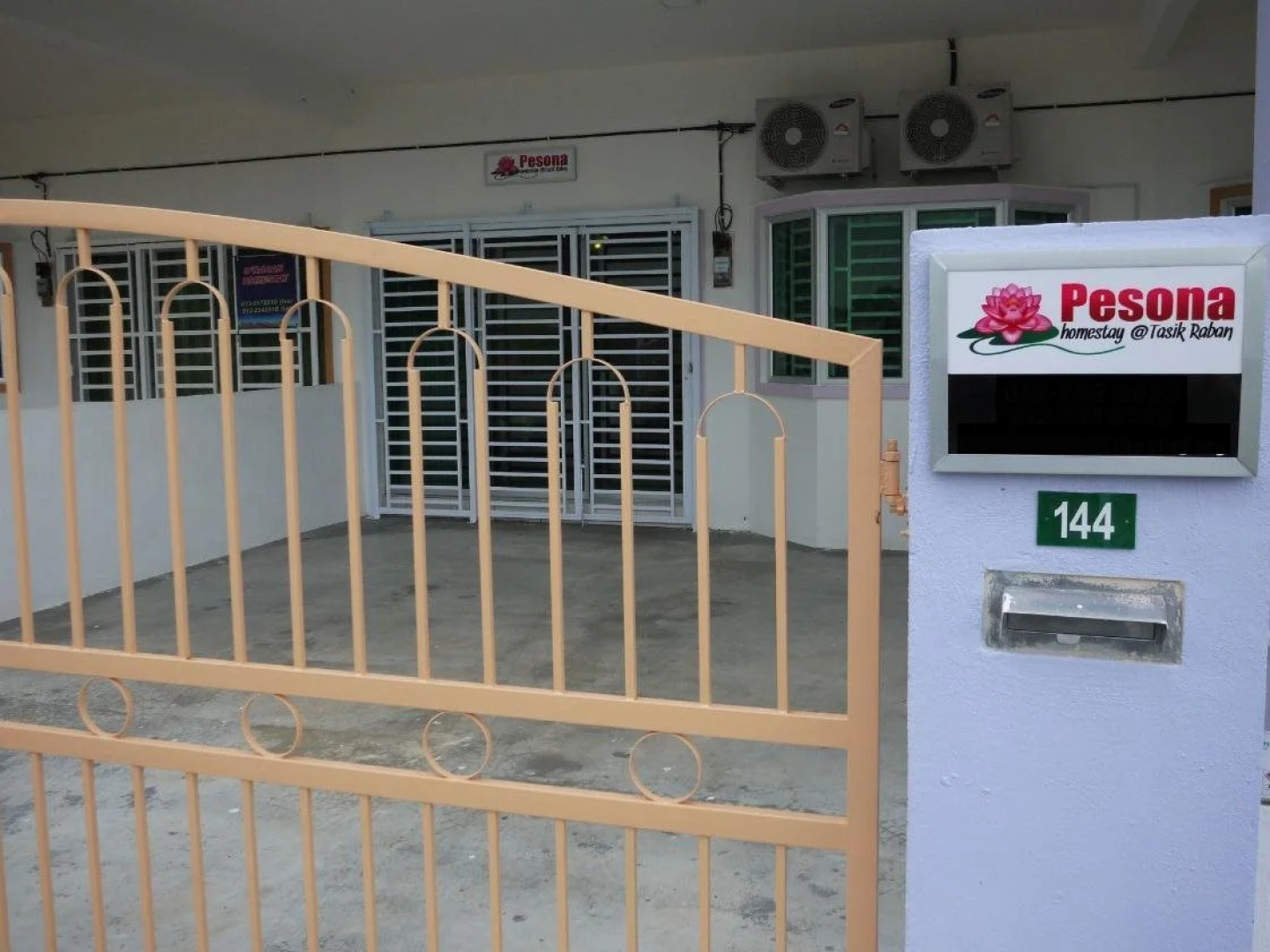 Pesona Home2stay at Tasik Raban