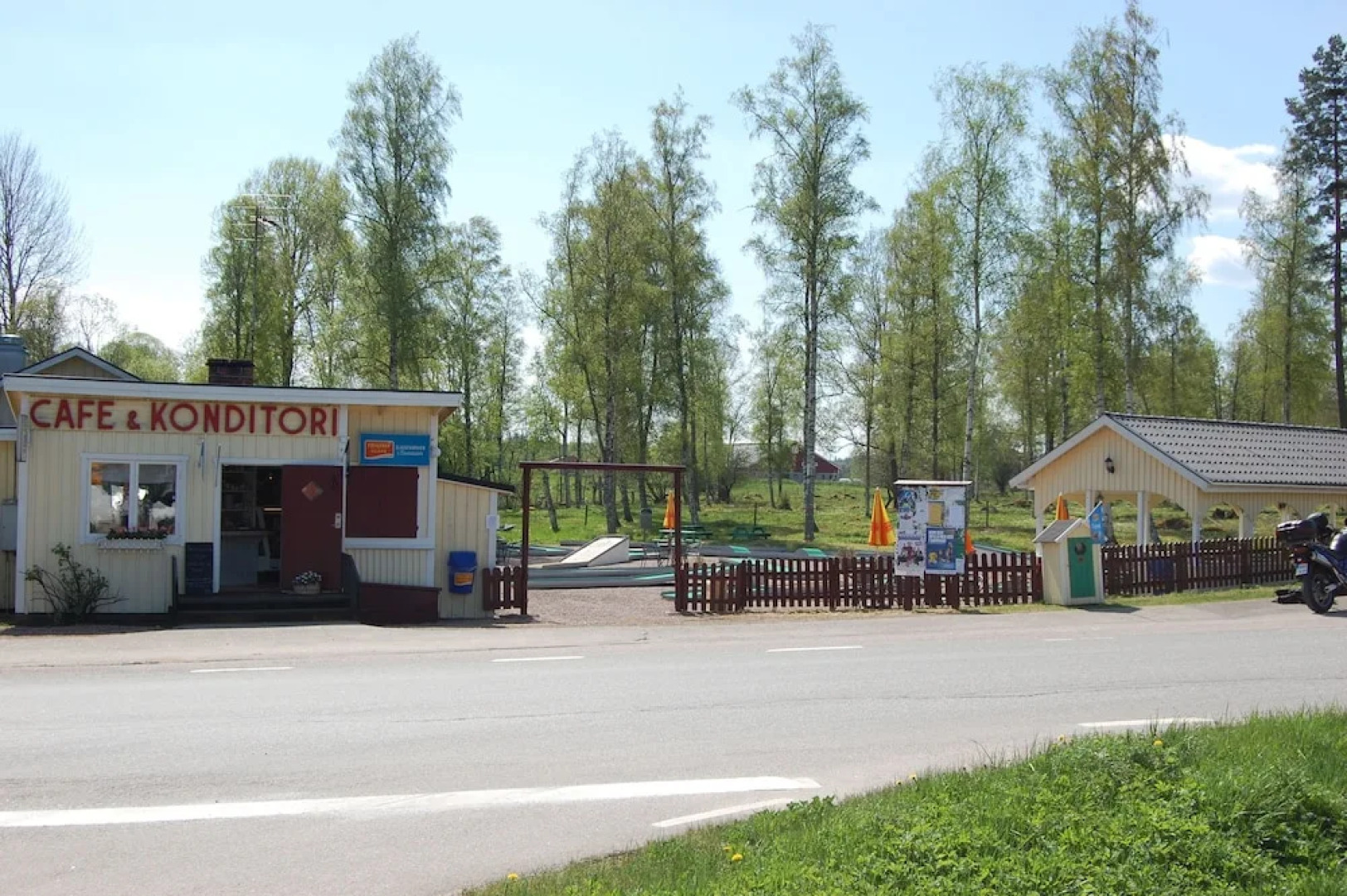 Linderås café och  Bed & Breakfast