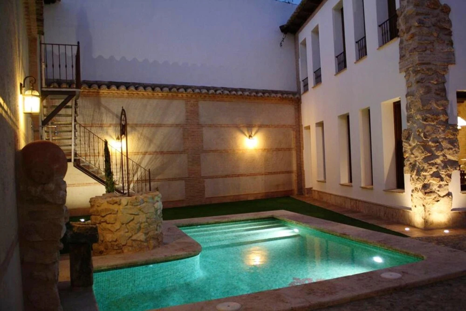 House With 5 Bedrooms in Almagro, With Shared Pool, Balcony and Wifi