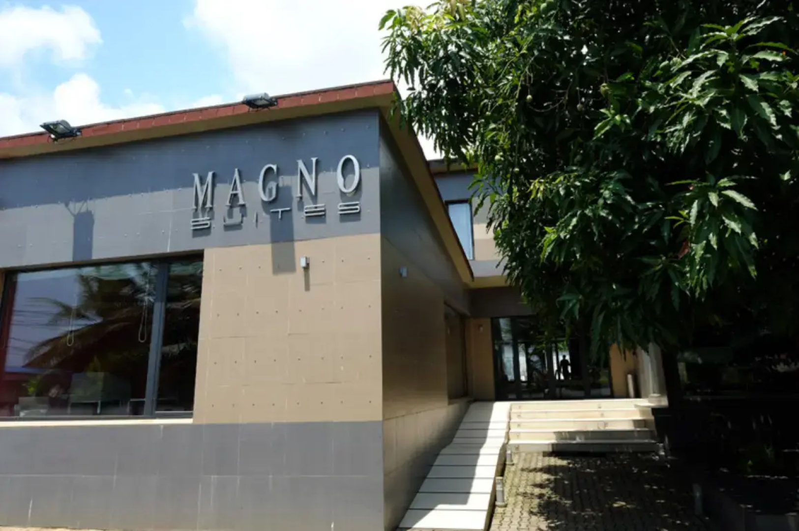 Magno Suites