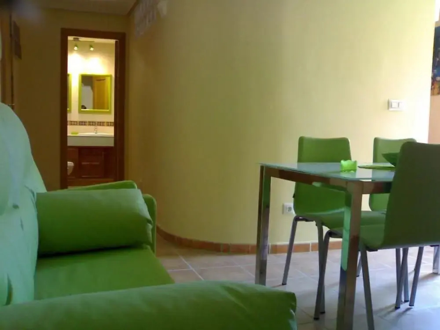 Triple Apartment - Double and Single bed 5